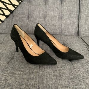 A new day Black Microsuede Pumps